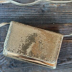 Vintage (80’s) Whitings & Davis liquid gold, leather metallic Crossbody. GVC
